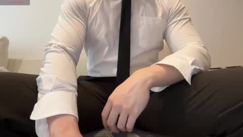 Snapshot of lexxxx442 chatting on 10/10/25, 01:04 AsianKing online show from 10/10/25, 01:04