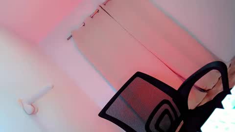 lexy_lore18 online show from 02/14/25, 03:54