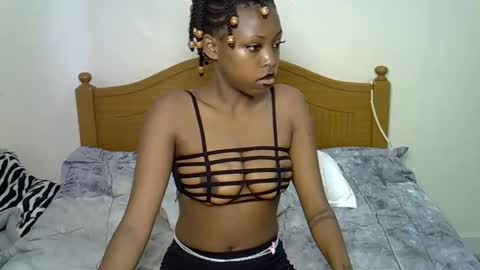 lexy  online show from 11/29/25, 09:12