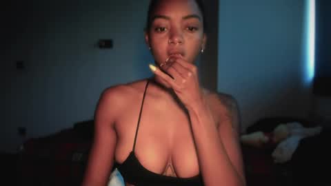 LEXY - Independent account online show from 04/18/26, 12:42