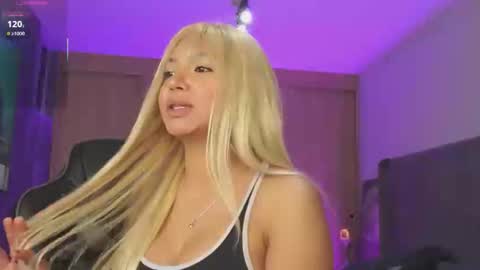 Snapshot of lexybell1 chatting on 05/19/26, 01:56 lexy online show from 05/19/26, 01:56
