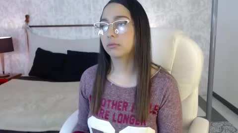 lexyblaze_ online show from 11/03/25, 11:22