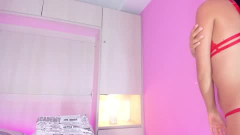 Snapshot of lexyquinn_ chatting on 03/08/25, 01:50 L I A online show from 03/08/25, 01:50