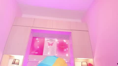 Snapshot of lexyquinn_ chatting on 10/05/25, 07:39 L I A online show from 10/05/25, 07:39