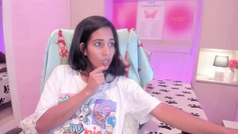 Snapshot of lexyquinn_ chatting on 10/11/25, 10:19 L I A online show from 10/11/25, 10:19