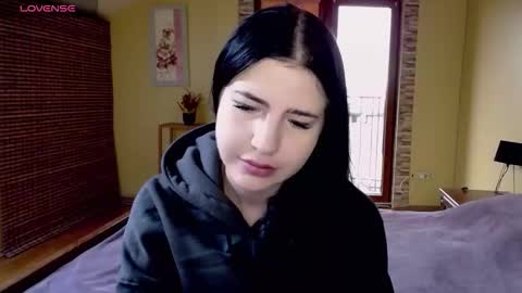 lexyswett online show from 10/10/25, 11:53