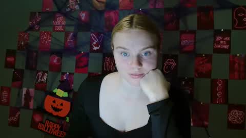 Leyla online show from 10/06/25, 06:33