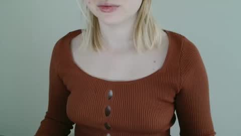 Leyla online show from 02/26/26, 06:34