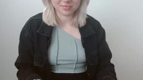 Leyla online show from 03/28/26, 07:19