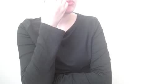 Snapshot of leyla_le chatting on 05/04/26, 06:09 Leyla online show from 05/04/26, 06:09