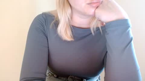 Leyla online show from 07/28/26, 11:17