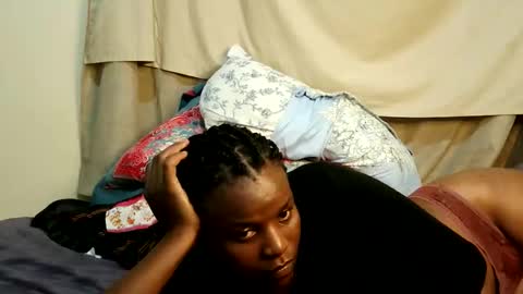 leylacuty13 online show from 03/13/26, 08:59