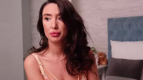 Snapshot of leylagracey chatting on 02/13/25, 04:54 LeylaGracey online show from 02/13/25, 04:54