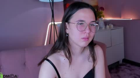 leylamirage online show from 03/11/26, 12:22