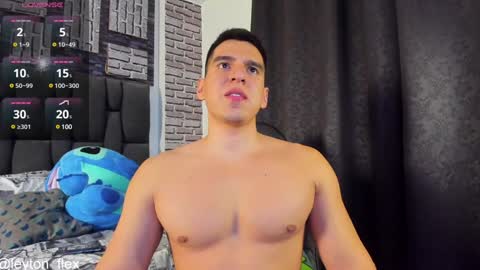 L E Y T O N online show from 02/09/25, 03:22