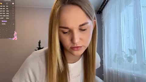 Mia online show from 01/12/26, 12:32