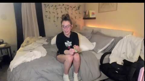 Hornystonerchick online show from 02/28/25, 06:43