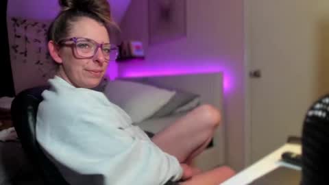 Hornystonerchick online show from 03/10/25, 08:15