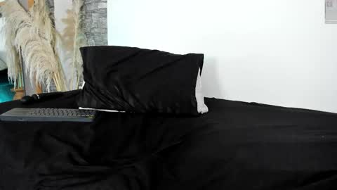 Lia James online show from 03/07/26, 04:37