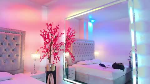 Lia  online show from 04/22/26, 04:04