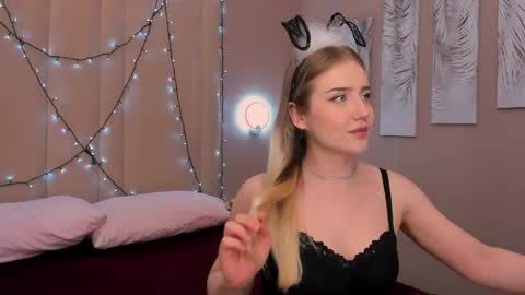 Lia online show from 04/19/26, 01:38