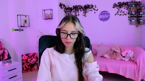 lia_dream_ online show from 07/20/26, 10:39