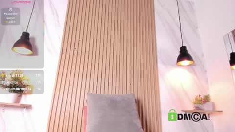 lia_harper_ online show from 11/15/25, 08:33