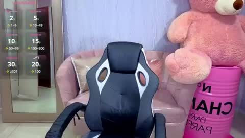 lia_harper_t online show from 07/06/26, 12:57