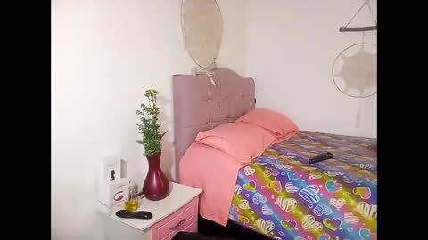 Lia online show from 04/23/26, 08:55