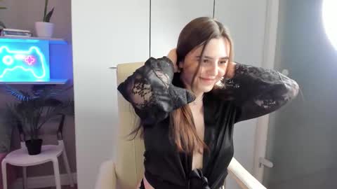 Snapshot of lia_lil chatting on 09/16/25, 08:54 Lia online show from 09/16/25, 08:54