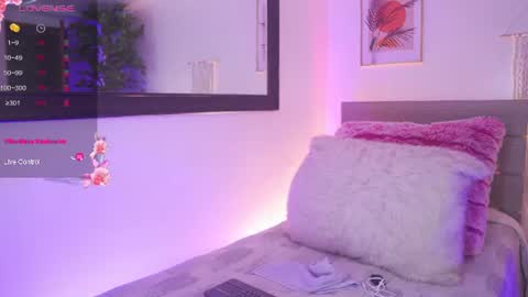 Snapshot of lia_mackenzie chatting on 07/14/26, 02:34 liaa online show from 07/14/26, 02:34