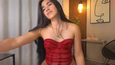 Snapshot of lia_mar_ chatting on 10/15/25, 06:19 LIA online show from 10/15/25, 06:19