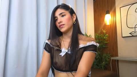 Snapshot of lia_mar_ chatting on 10/20/25, 06:30 LIA online show from 10/20/25, 06:30