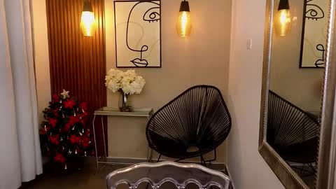 LIA online show from 12/01/25, 06:13