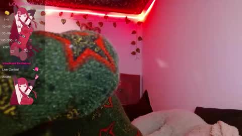 lia spicy   ig online show from 11/28/25, 06:43