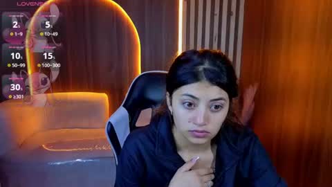 Online 1400 - 2100 online show from 06/09/26, 03:07