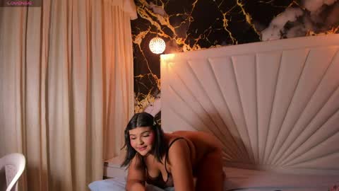 Lia online show from 04/23/26, 12:40