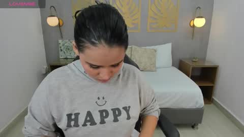 Snapshot of lia_sexx19 chatting on 01/10/25, 02:35 Lia online show from 01/10/25, 02:35