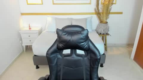 Lia  online show from 02/06/26, 02:38