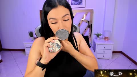 Snapshot of lia_simons chatting on 01/22/25, 07:35 Alejandra online show from 01/22/25, 07:35