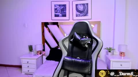 Snapshot of lia_simons chatting on 03/10/25, 03:34 Alejandra online show from 03/10/25, 03:34