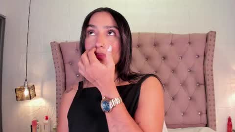 lia_sofiia online show from 06/17/26, 09:12