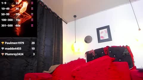 Snapshot of lia_taylorr1 chatting on 02/10/25, 03:53 Lia Taylor online show from 02/10/25, 03:53