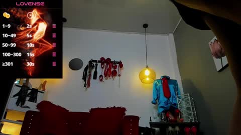 Snapshot of lia_taylorr1 chatting on 03/07/25, 12:45 Lia Taylor online show from 03/07/25, 12:45