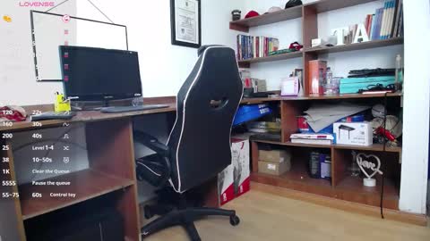 Snapshot of lia_taylorr1 chatting on 09/22/25, 12:07 Lia Taylor online show from 09/22/25, 12:07