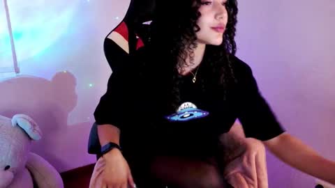 Lia online show from 01/16/26, 12:36