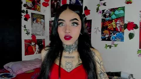 Snapshot of lia_volkov chatting on 10/22/25, 06:46 online show from 10/22/25, 06:46