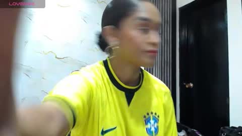 Snapshot of liaa_cams chatting on 06/25/26, 02:55 liaa_cams online show from 06/25/26, 02:55