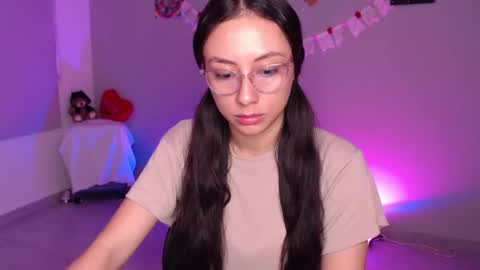   lia  online show from 04/03/26, 02:31