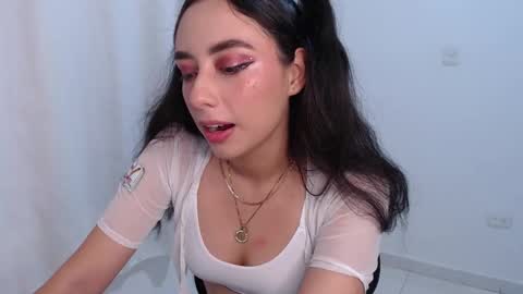   lia  online show from 05/18/26, 03:24